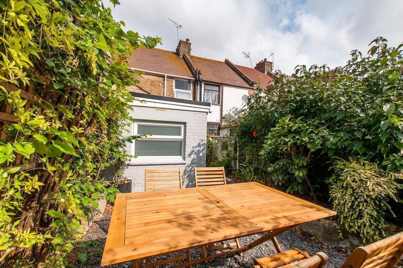 Magdala Cottage -Village Location- Dog Friendly Broadstairs Extérieur photo